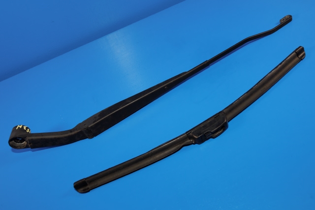 Viskerarm frontrute høyre til Mitsubishi L200 2006-2015 (Type IV)