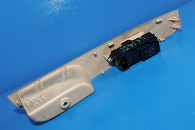 Bryter ruteheis til Mitsubishi L200 2006-2015 (Type IV)  (MITSUBISHI|MR587955|)