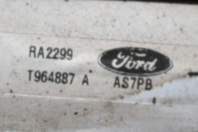Radiator (manuell gir) til Ford Transit Courier 2014-2018 (Type I, Fase 1)  (VALEO|T964887 A|)