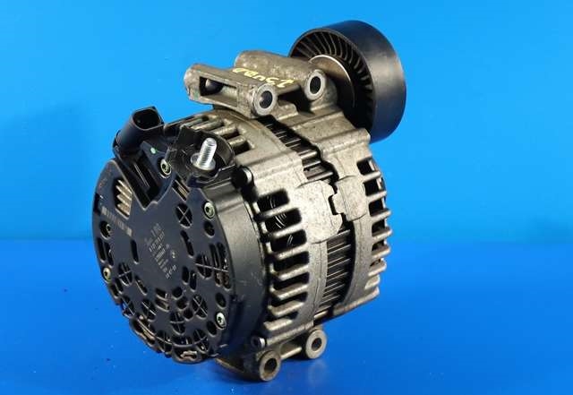 Dynamo til BMW 1-Serie 2004-2011 (E81/E82/E87/E88) (E81/E82/E87/E88) (BOSCH|0 121 715 017|7 550 469. 180 AMP|)