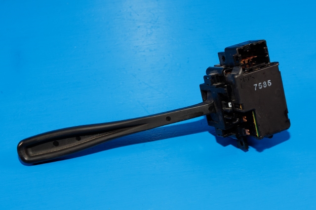 Bryter visker til Nissan King Cab 2002-2011 (Fase 2) (D22/NP300) (D22/NP300)