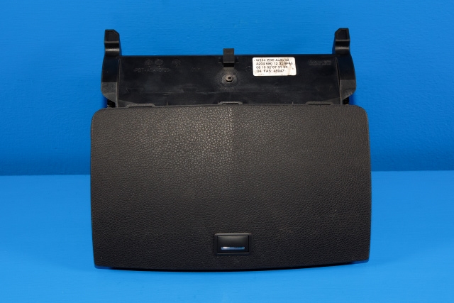 Bilstereo navigasjon skjerm til Mercedes C-Klasse 2007-2011 (Fase 1) (W204) (W204) (MERCEDES|A 204 680 12 31|)