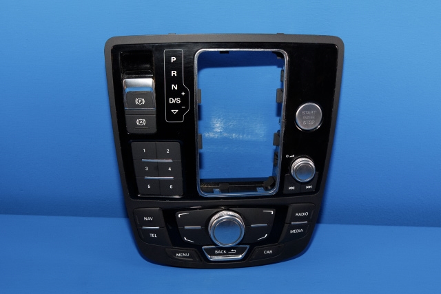 Bilstereo navigasjon betjeningspanel til Audi A6, 2011-2014 (Type IV, Fase 1) (C7) (C7) (VAG|4G1 919 610)
