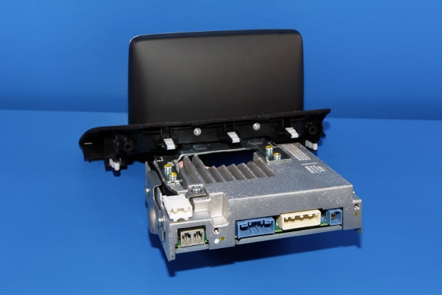 Bilstereo navigasjon til Mazda 3 2013-2016 (Type III, Fase 1) (MAZDA|BPN2-66-9C0B|)