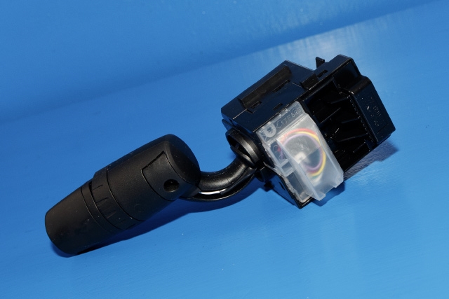 Bryter visker til Mazda 3 2013-2016 (Type III, Fase 1)  (MAZDA|KD47-17F899|)