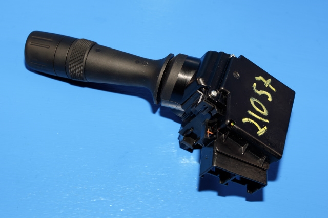 Bryter visker til Toyota Auris 2015-2019 (Type II, Fase 2) (TOYOTA|02670-17F858|)