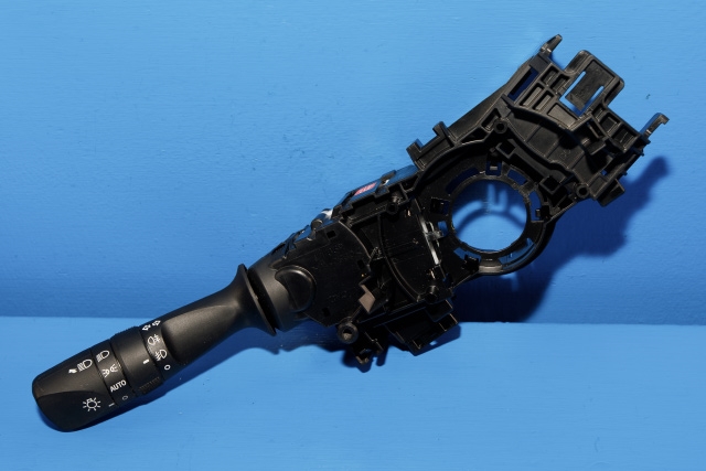 Bryter blink til Toyota Auris, 2015-2019 (Type II, Fase 2)  (TOYOTA|02720-17F852)