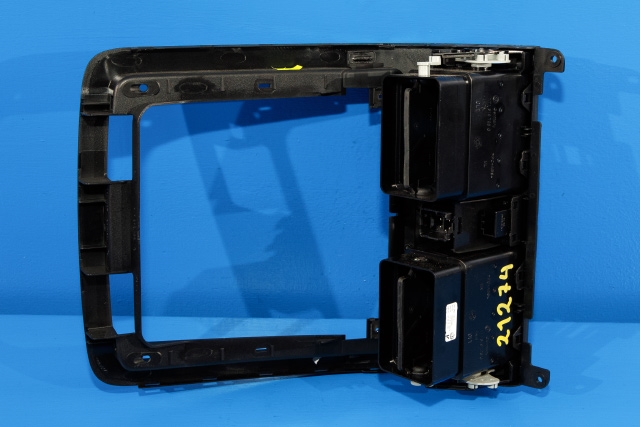 Dashbord friskluftdyse midtkonsoll til VW Touran 2010-2015 (Type I, Fase 3) (VAG|1T1 819 728 G|)