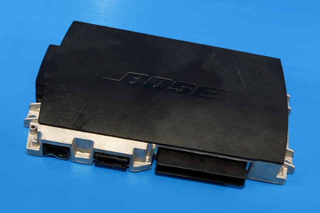 Bilstereo forsterker til Audi A6, 2011-2014 (Type IV, Fase 1) (C7) (C7) (VAG|4G0 035 223 B)
