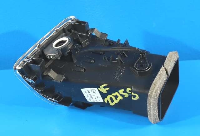 Dashbord friskluftdyse venstre til Audi Q3 2015-2018 (Type I, Fase 2) (VAG|8U1 820 901 B|)