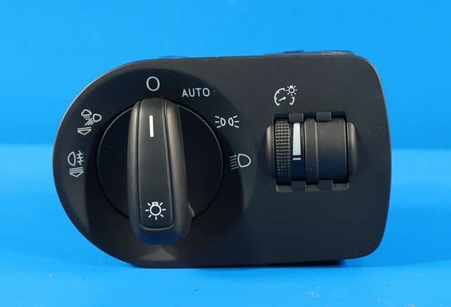 Bryter lys til Audi Q3, 2015-2018 (Type I, Fase 2) (VAG|8X1 941 531 AM)