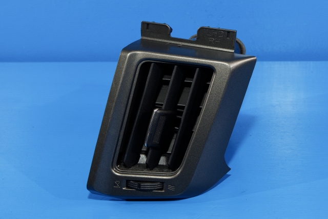 Dashbord friskluftdyse til Toyota RAV4 2013-2015 (Type IV, Fase 1)