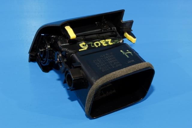 Dashbord friskluftdyse til Toyota RAV4 2013-2015 (Type IV, Fase 1)