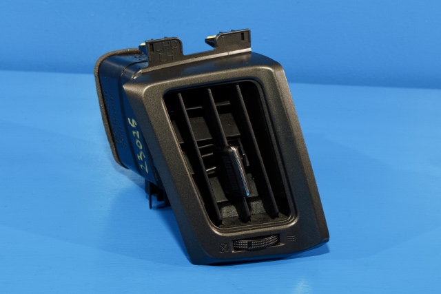 Dashbord friskluftdyse til Toyota RAV4, 2013-2015 (Type IV, Fase 1)