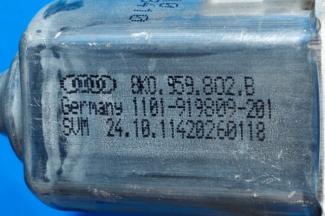 Ruteheis høyre foran til Audi A6 2011-2014 (Type IV, Fase 1) (C7) (C7) (VAG|8K0 959 802 B|)