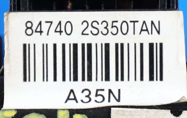 Bryter nødblink til Hyundai Ix35 2010-2015  (HYUNDAI|84740-2S350|)