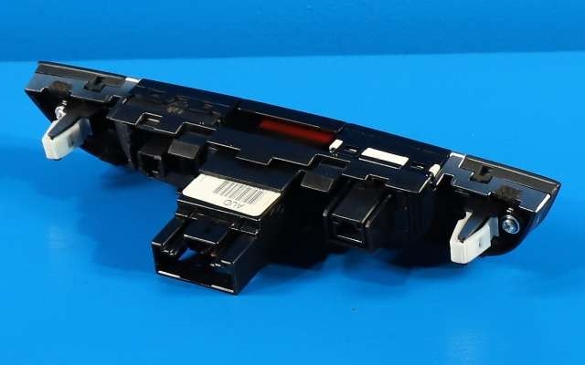 Bryter nødblink til Hyundai Ix35 2010-2015  (HYUNDAI|84740-2S350|)