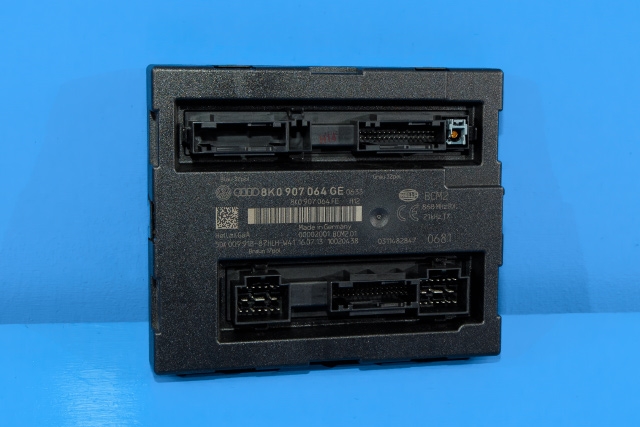 Styreenhet comfort (BCM) til Audi A4, 2007-2014 (Type IV) (B8) (B8) (VAG|8K0 907 064 GE)