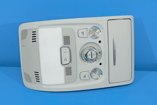 Taklyspanel til Audi A4, 2007-2014 (Type IV) (B8) (B8) (VAG|8T0 947 135 BK)
