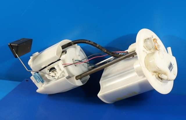 Bensinpumpe elektrisk til Toyota Yaris 2012-2014 (Type III, Fase 1)  (TOYOTA|77704-0D090|)