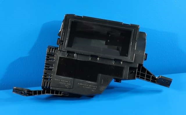 Instrument head-up display (HUD) til Toyota Prius, 2016-2023 (Type IV) (combi) (combi) (TOYOTA|83108-47070-F)