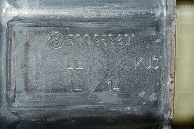 Ruteheis venstre bak til Audi A3 2012-2016 (Type III, Fase 1)  (BOSCH|0 130 822 713|5Q0 959 801|)