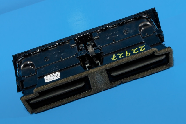 Dashbord friskluftdyse midtkonsoll til Audi A4 2007-2014 (Type IV) (B8) (B8) (VAG|8T1 820 951 B|)