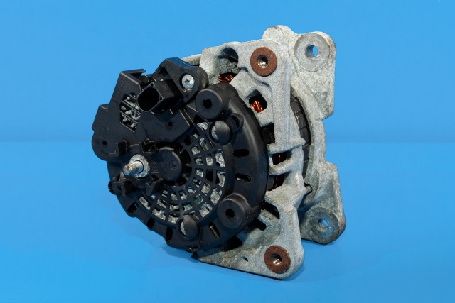 Dynamo til Škoda Citigo 2012-2019 (BOSCH|F 000 BL0 663|04C 903 023 D. 14 VOLT - 110 AMP|)