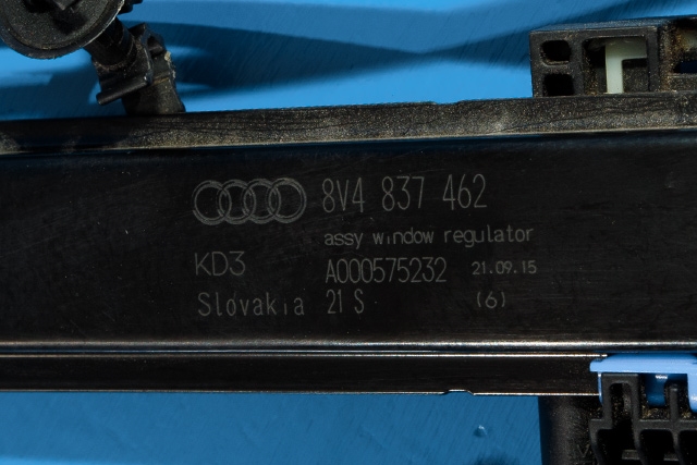 Ruteheis høyre foran til Audi A3 2012-2016 (Type III, Fase 1)  (BOSCH|0 130 822 717|5Q0 959 801 B|)