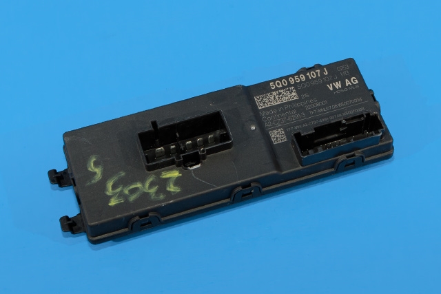 Styreenhet elektrisk bakluke til VW Passat, 2015-2019 (Fase 1) (B8) (B8) (VAG|5Q0 959 107 J)