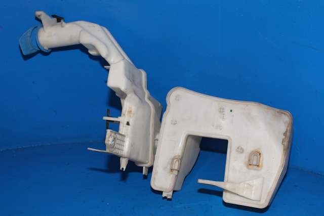 Spylertank foran til VW Passat 2011-2015 (B7) (B7) (VAG|3AA 955 453 J|)