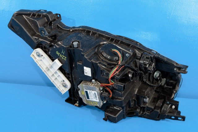 Frontlykt høyre halogen til Nissan Leaf 2011-2017 (Type I)  (NISSAN|26010-3NL5A|)
