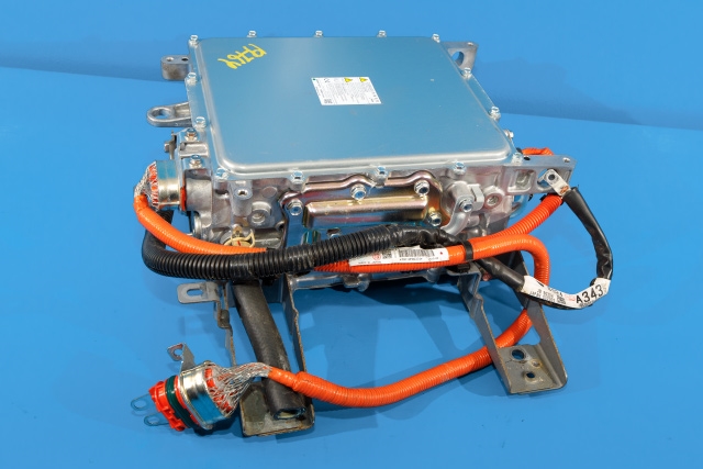 Batterilader (OBC - On Board Charger) til Mitsubishi Outlander, 2012-2015 (Type III, Fase 1)  (MITSUBISHI|W005T70271)