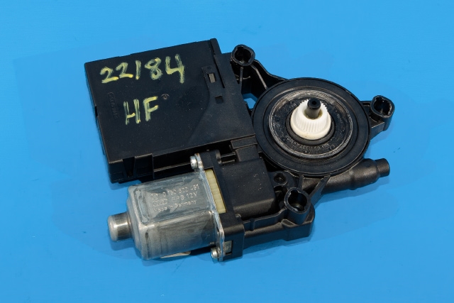 Ruteheis, kun motor, høyre foran til VW Passat 2011-2015 (B7) (B7) (VAG|3AA 959 702 A|)