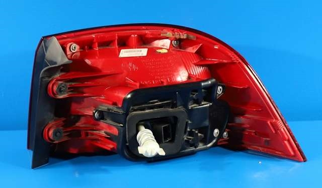 Baklykt venstre ytre til VW Passat 2011-2015 (B7) (B7) (VAG|3AF 945 095 A|)