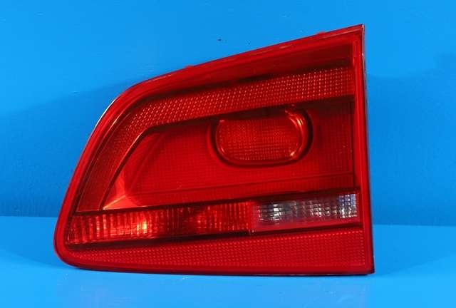 Baklykt høyre indre til VW Touran, 2010-2015 (Type I, Fase 3) (VAG|1T0 945 094)
