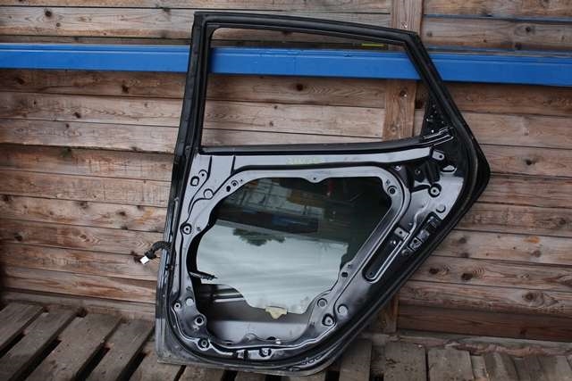 Dør høyre bak til Kia Cee