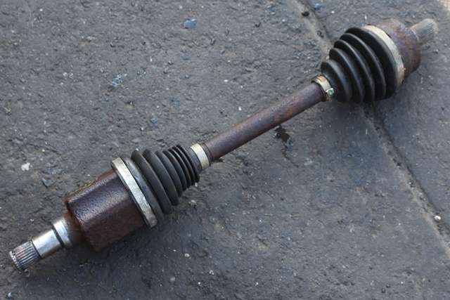 Drivaksel venstre foran, diesel/manuell til Volvo V40, 2012-2019  