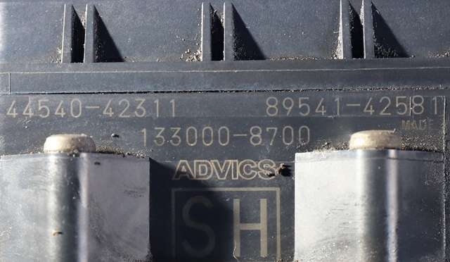 ABS sentral til Toyota RAV4 2013-2015 (Type IV, Fase 1)  (ADVICS|133000-8700|44540-42311|)