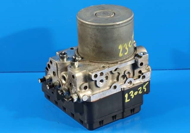 ABS sentral til Toyota RAV4 2013-2015 (Type IV, Fase 1)  (ADVICS|133000-8700|44540-42311|)