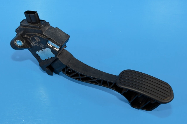 Pedal gass til Toyota Prius, 2016-2023 (Type IV) (combi) (combi) (TOYOTA|78110-0W100)