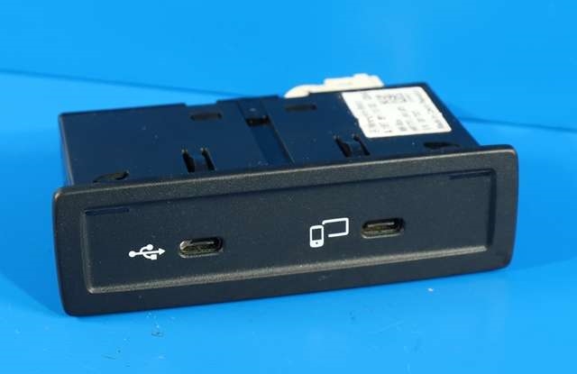 Bilstereo diverse til Mercedes Sprinter, 2018-->> (907/910) (907/910) (MERCEDES|A 167 820 13 02)