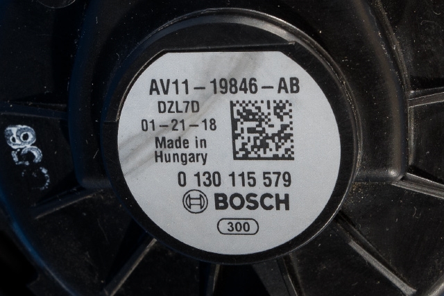 Varmeapparat motor til Ford Transit Courier 2014-2018 (Type I, Fase 1)  (BOSCH|0 130 115 579|AV11-19846-AB|)