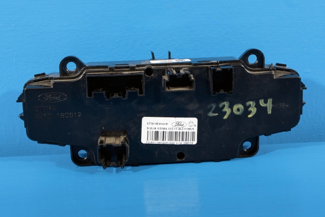 Varmeapparat betjening til Ford Transit Courier 2014-2018 (Type I, Fase 1) (FORD|ET76-18C612-HF|)