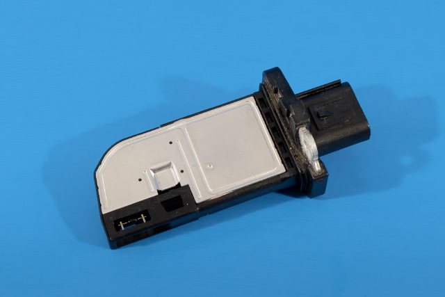 Luftmengde/luftmassemåler til Ford Transit Courier 2014-2018 (Type I, Fase 1)  (FORD|8V21-12B579-AA|)