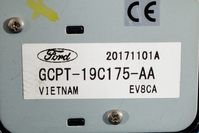 Styreenhet antenne til Ford Transit Courier 2014-2018 (Type I, Fase 1)  (FORD|GCPT-19C175-AA|)