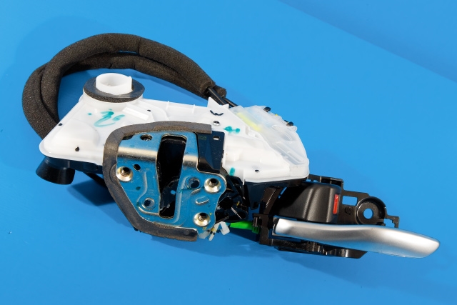 Låsekasse venstre foran til Toyota C-HR, 2016-->>  