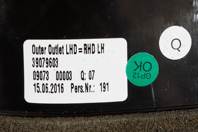 Dashbord friskluftdyse venstre til Opel Astra K 2015-->> (GM|39 079 603|)