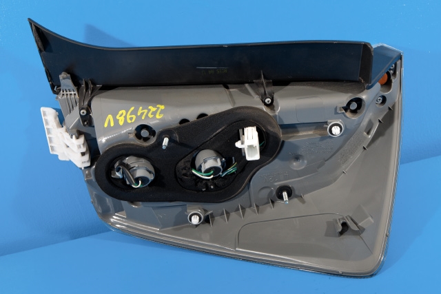 Baklykt venstre til Toyota Prius 2009-2016 (Type III) (COMBI) (COMBI) 