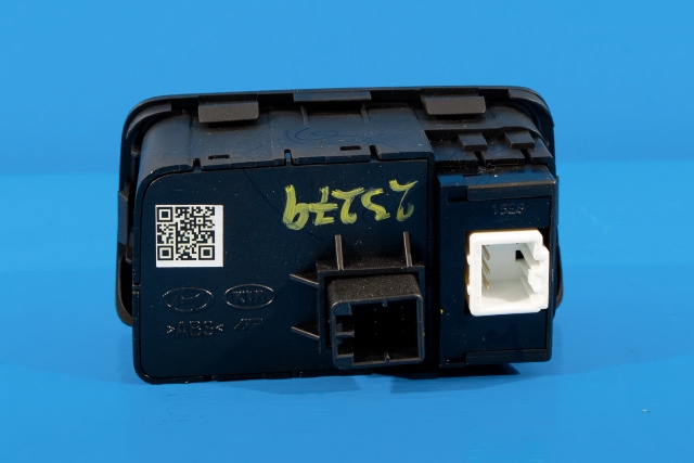 Bryter diverse til Hyundai i20 2015-2020 (Type II)  (HYUNDAI|93300-C8AA0|)